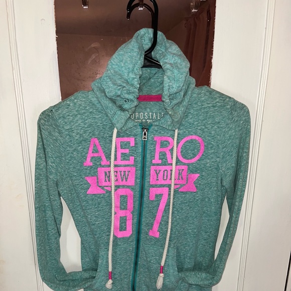 • BUNDLE | THREE AEROPOSTALE SWEATSHIRTS • - Picture 8 of 12
